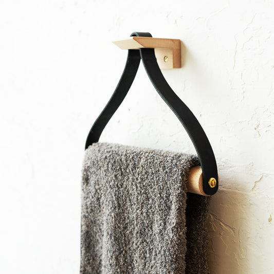 Leather towel holder (natural/black)